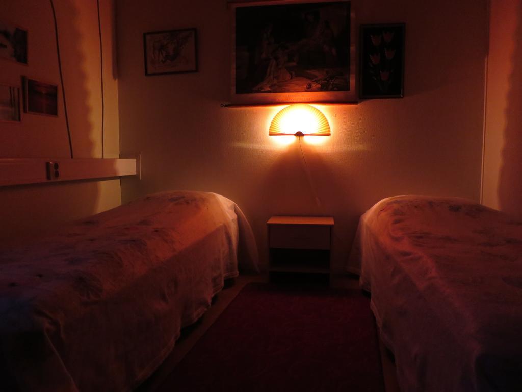 Dessans Cafe & Logi Hotel Pello Cameră foto